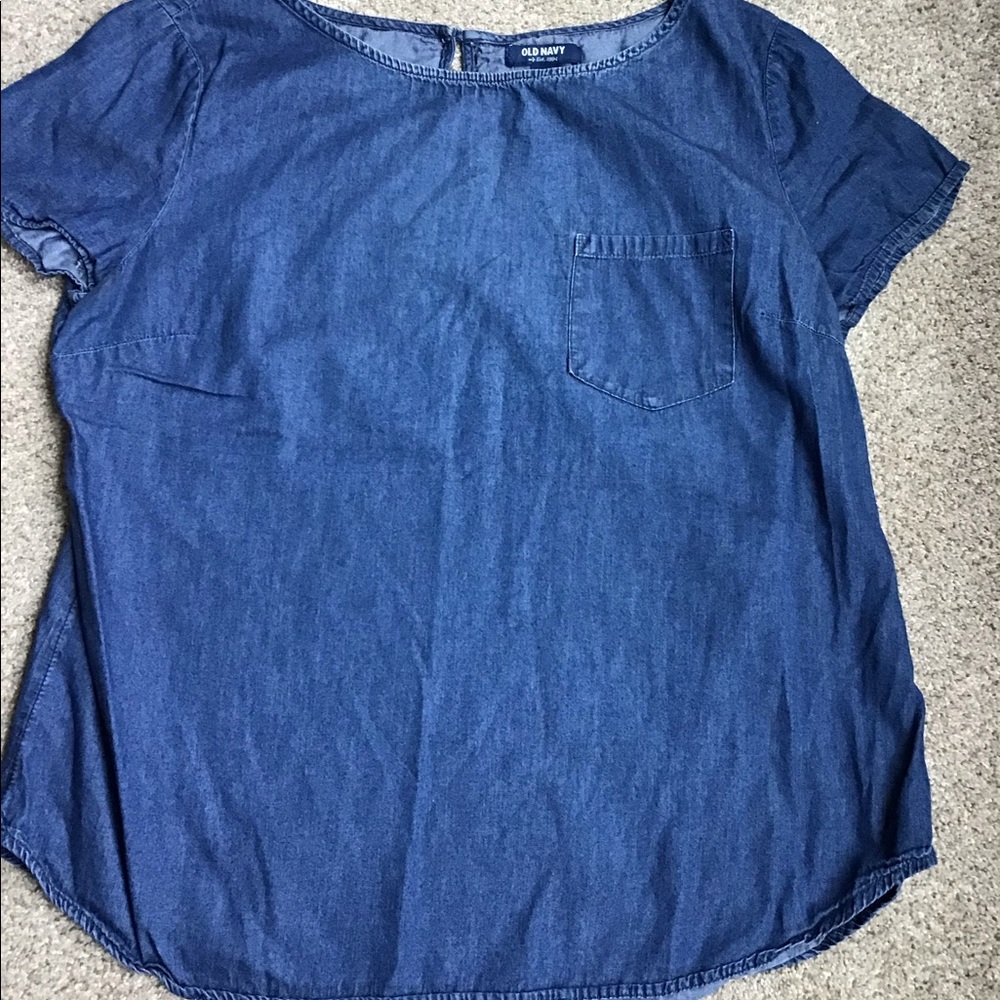 Guc Old Navy denim tshirt